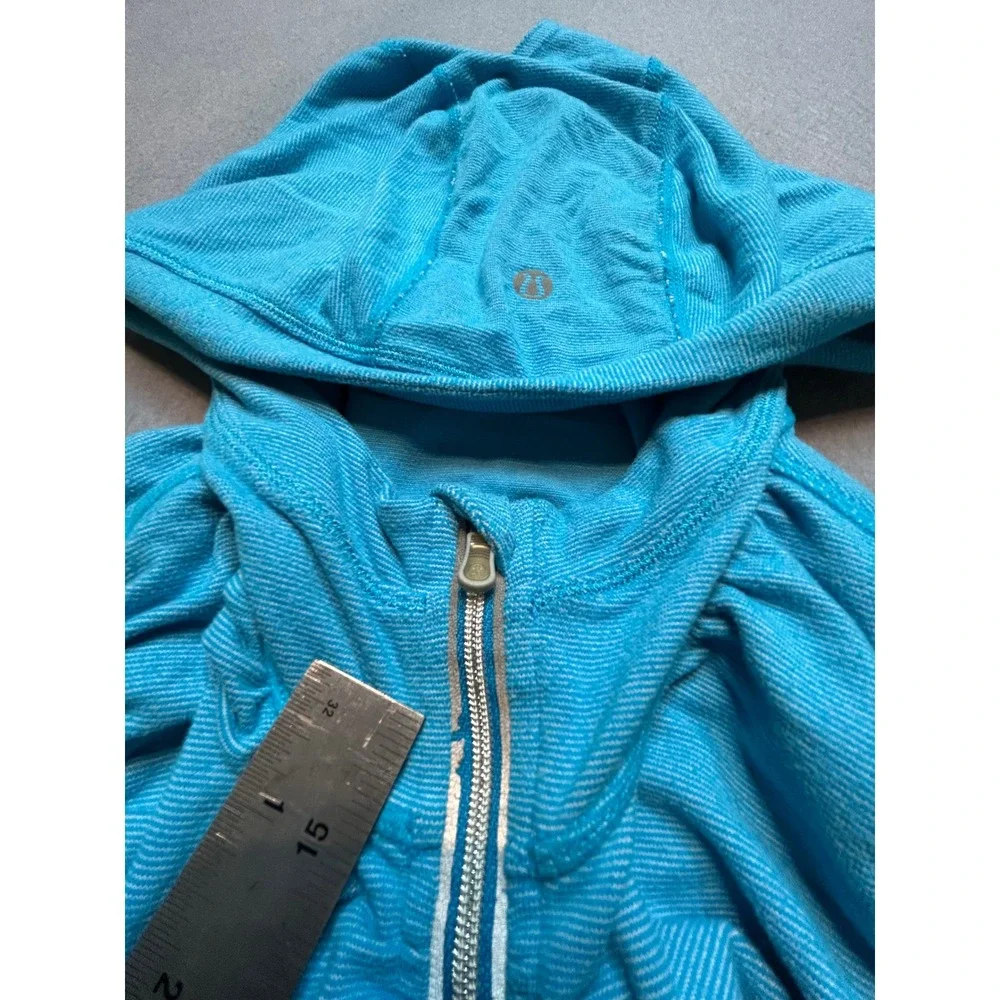 Lululemon Turquoise Blue Ruched Half Zip Hoodie Long Sleeve Thumbholes Size 6-53